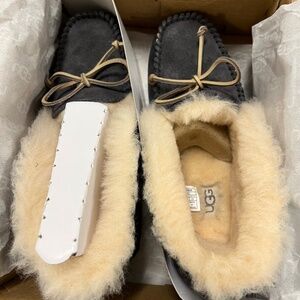 Women‘s Ugg Alena Indoor Outdoor Slippers